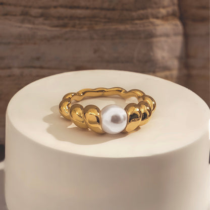 Pearly Girly Ring