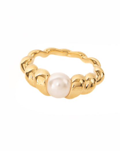 Pearly Girly Ring